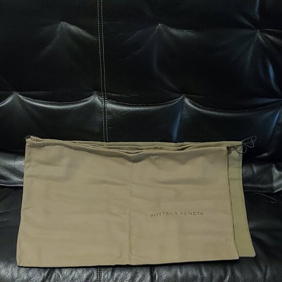 Large Bottega Veneta dust bag - Picture 2 of 3